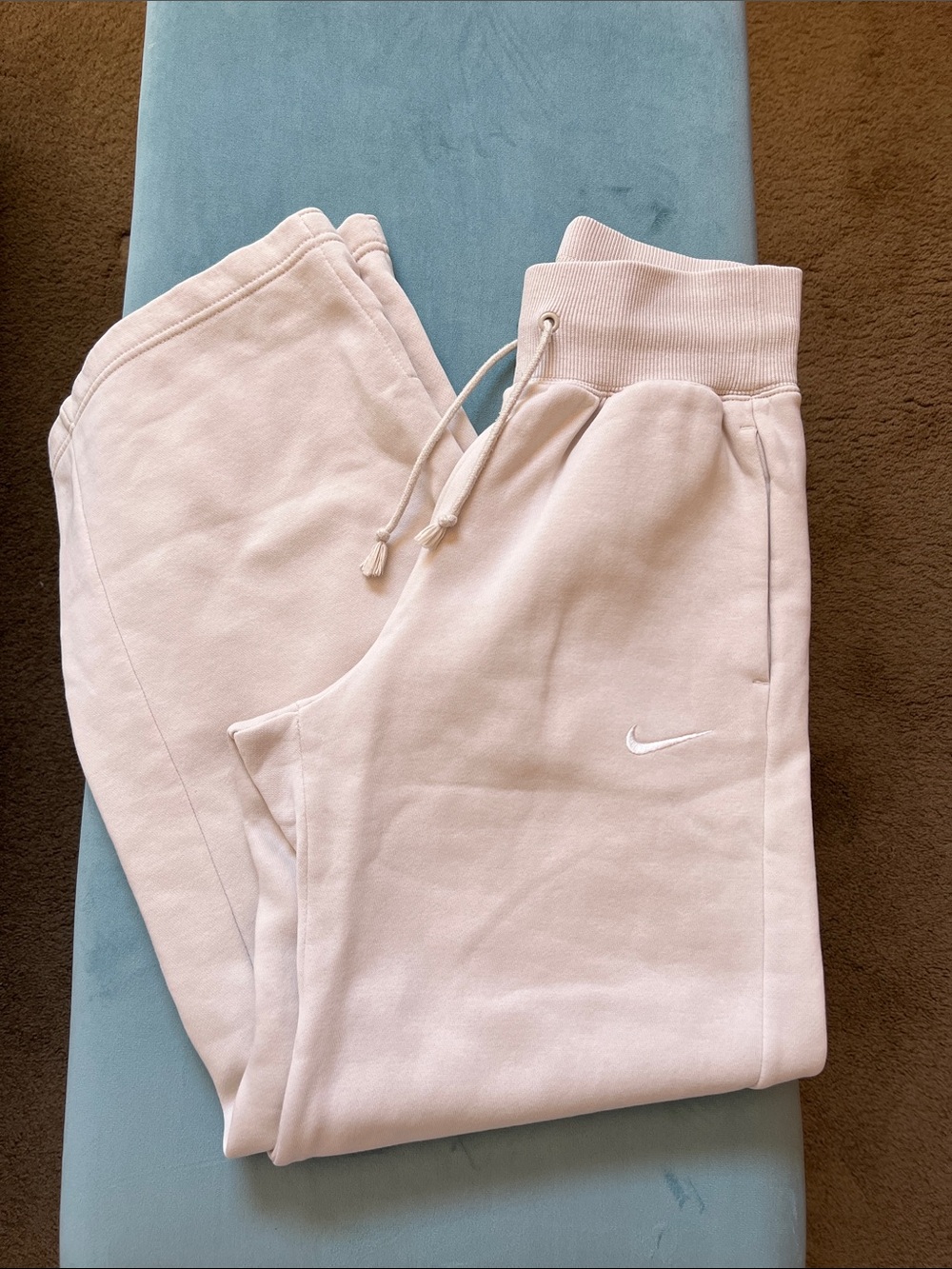 Nike Phoenix high rise wide leg sweats, size xs